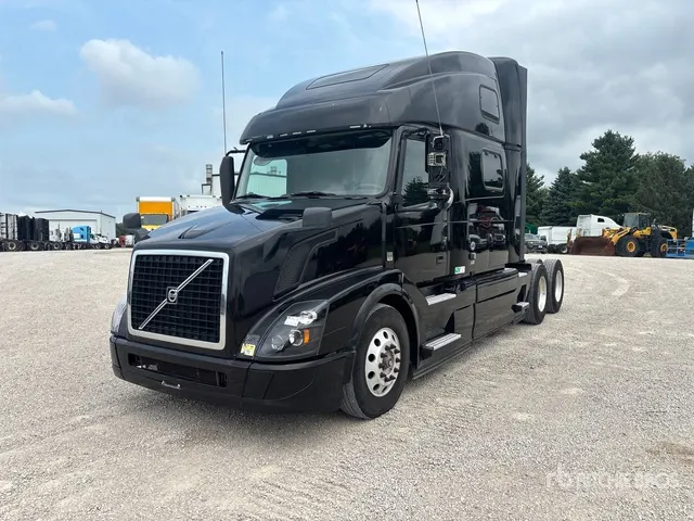 2018 Volvo VNL 6x4 T/A Sleeper Truck Tractor