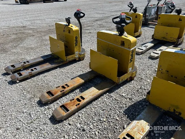 2022 Yale MPW065SEN12T2748 6500 lb Electric Pallet Jack