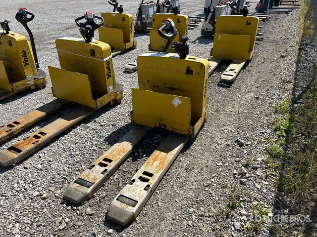 2022 Yale MPW065SEN12T2748 6500 lb Electric Pallet Jack