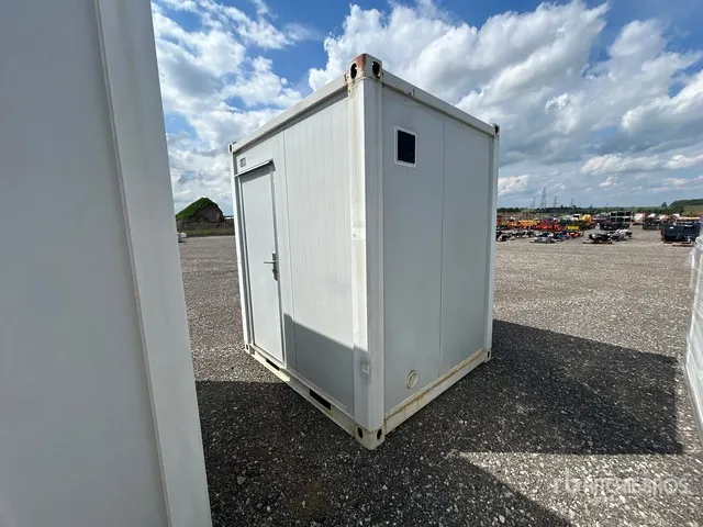 7 ft 5 in x 6 ft 7 in Portable Toilet