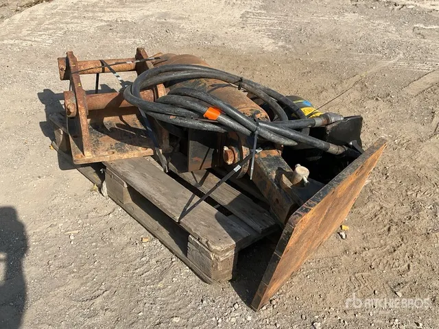 Quantity of (3) Auger Bit