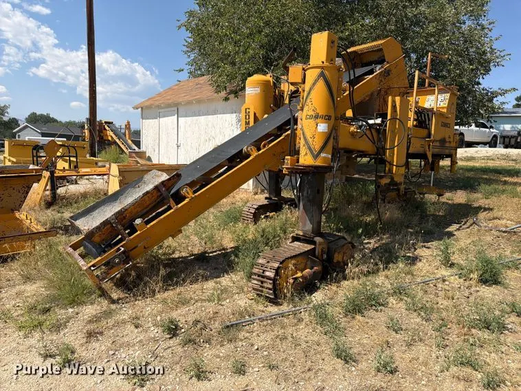 Gomaco GT-6300 slipform paver