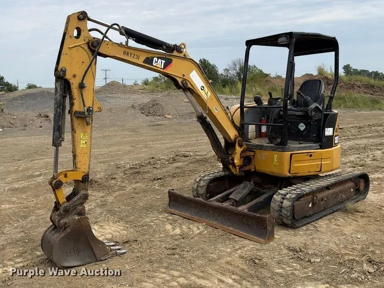 2012 Caterpillar 303.5E CR mini excavator