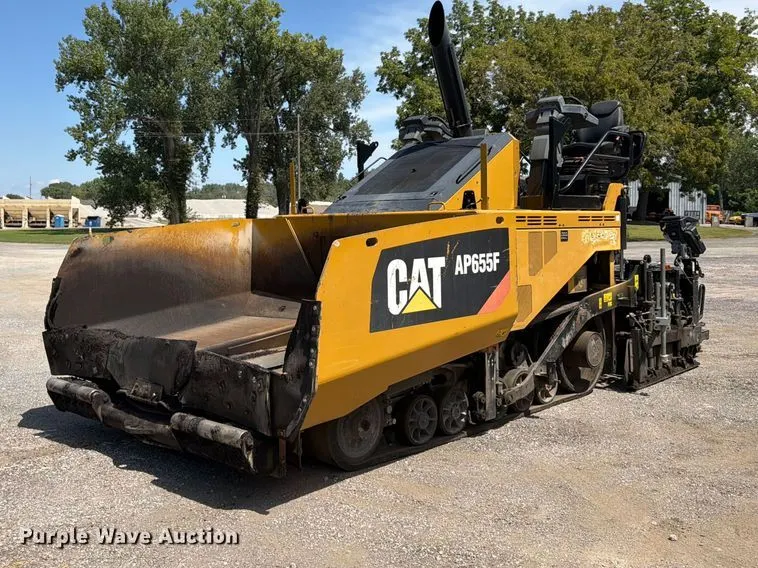 2016 Caterpillar AP655F paver