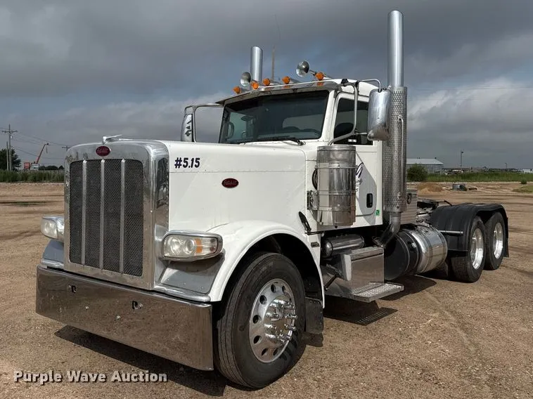 2016 Peterbilt 389 semi truck