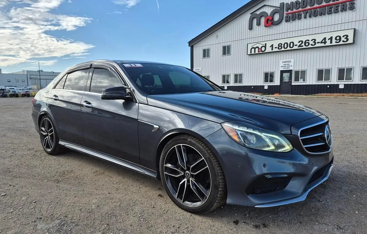 2015 Mercedes-Benz E400 4MATIC Car