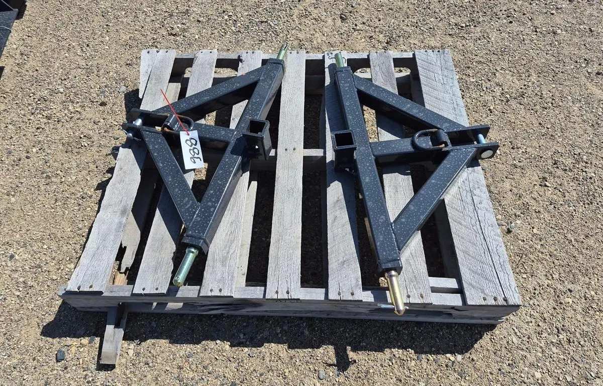 (2) Wolverine TQH-26-02C Hitch Adapters
UNRESERVED