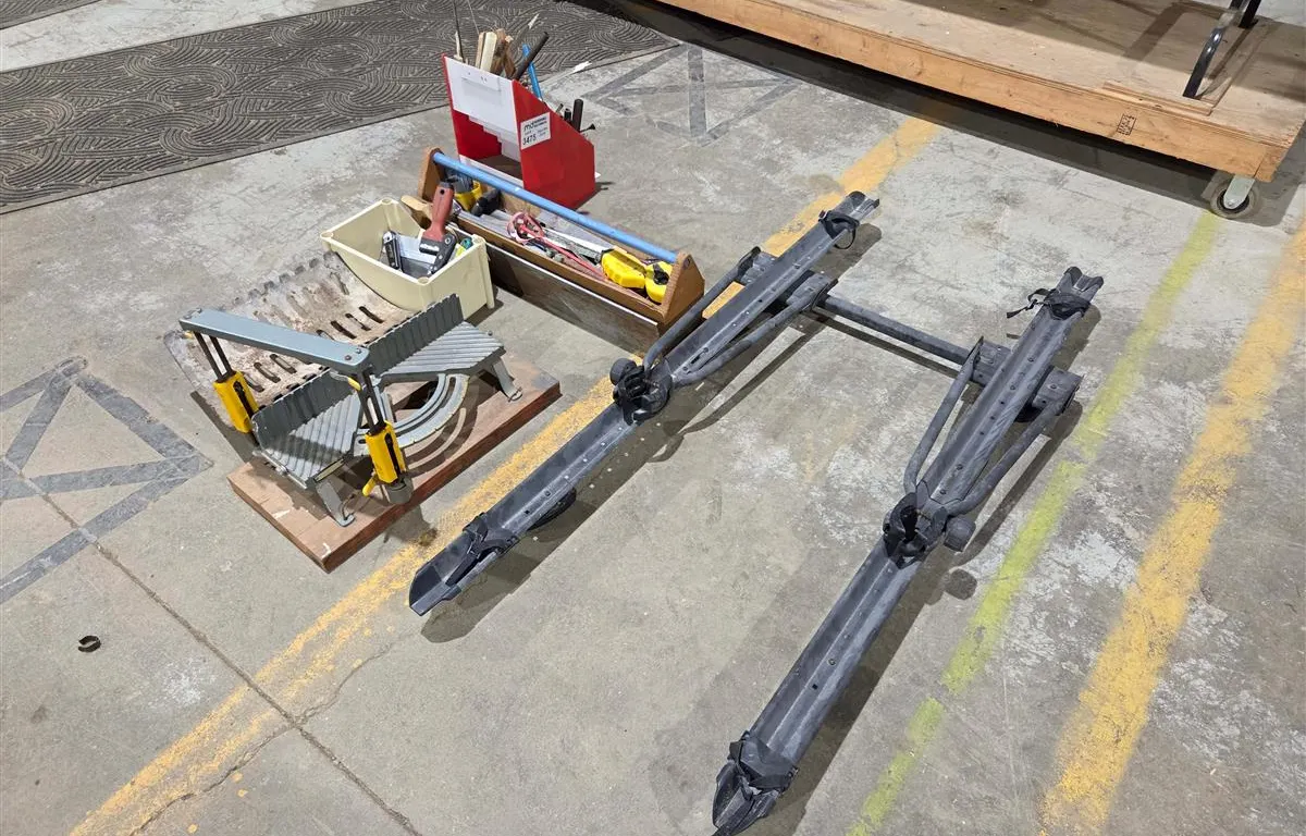 SportRack Roof Rack & Assorted Shop Tools
UNRESERVED