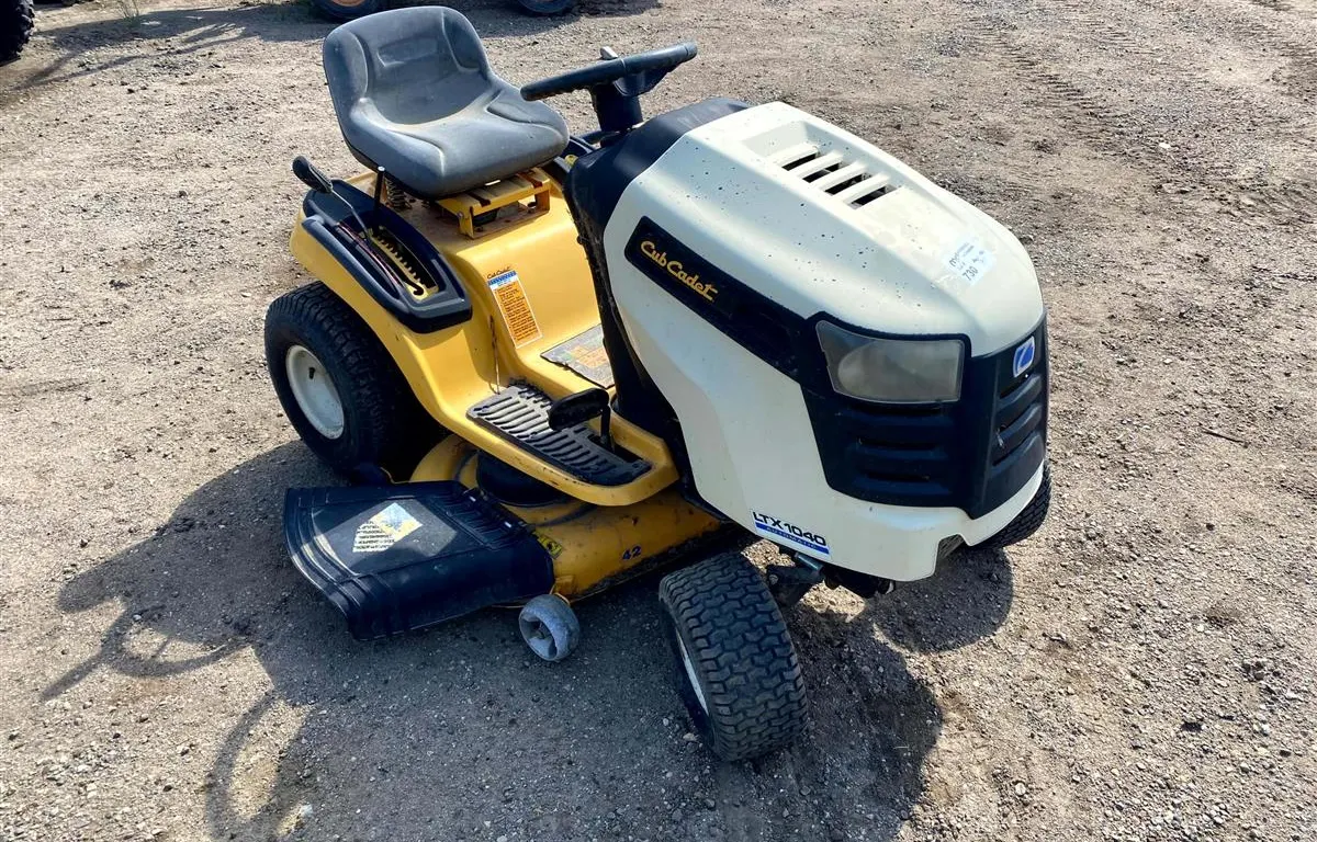 Cub Cadet LTX 1040 Riding Lawn Tractor
UNRESERVED