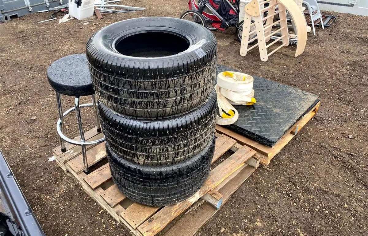 Mixed Tires, Wheels, Mats, Stool & Tow Ropes
UNRESERVED