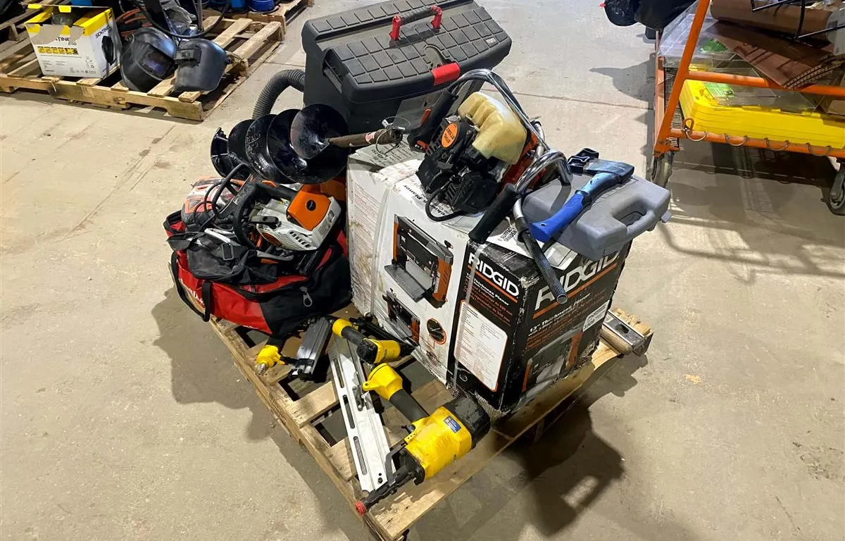 Assorted Power Tools & Auger
UNRESERVED