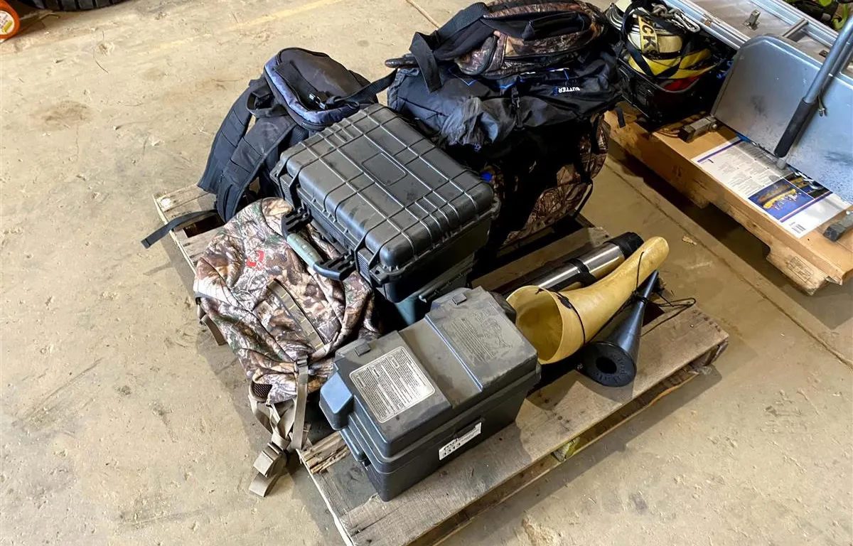 Assorted Hunting Backpacks, Cases & Battery Box
UNRESERVED