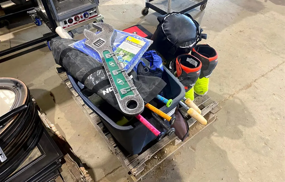 Assorted Sporting Goods & Recreation Gear
UNRESERVED