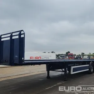 2014 SDC 45' Tri Axle Flat Bed Trailer, Goal Post Sockets, Twist Locks, Greedy Board 