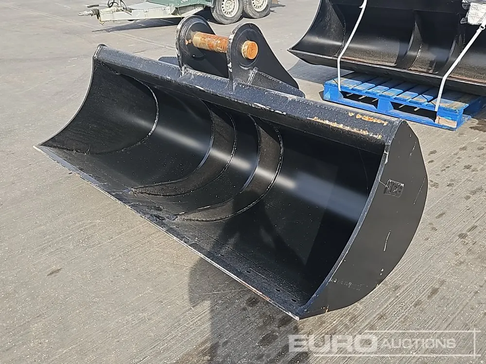Unused JCB 84" Ditching Bucket 80mm Pin to suit 20 Ton Excavator