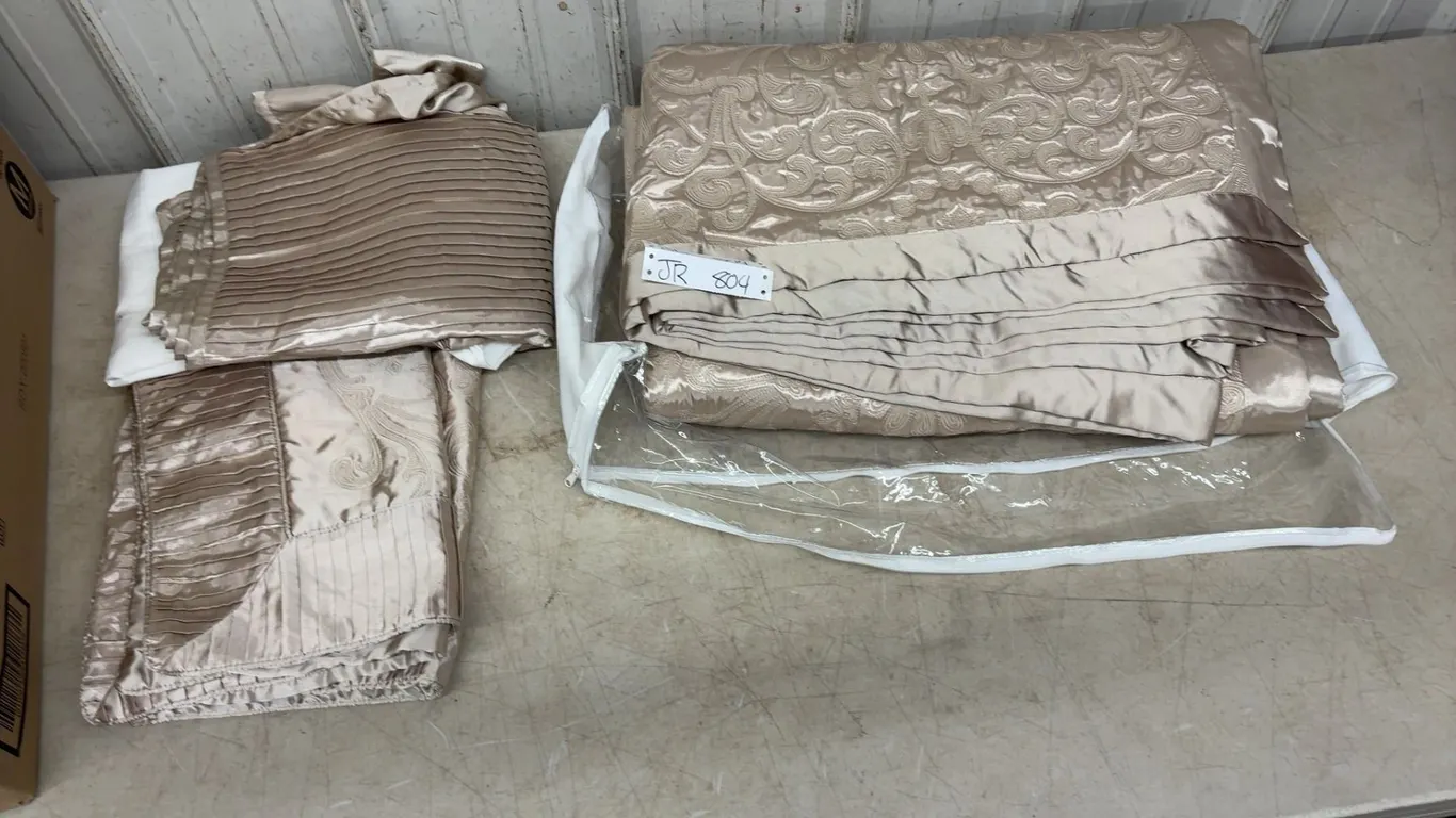 Never Used Bombay Company Embroidered Queen Bedspread, Pillow shams and bed skirt
