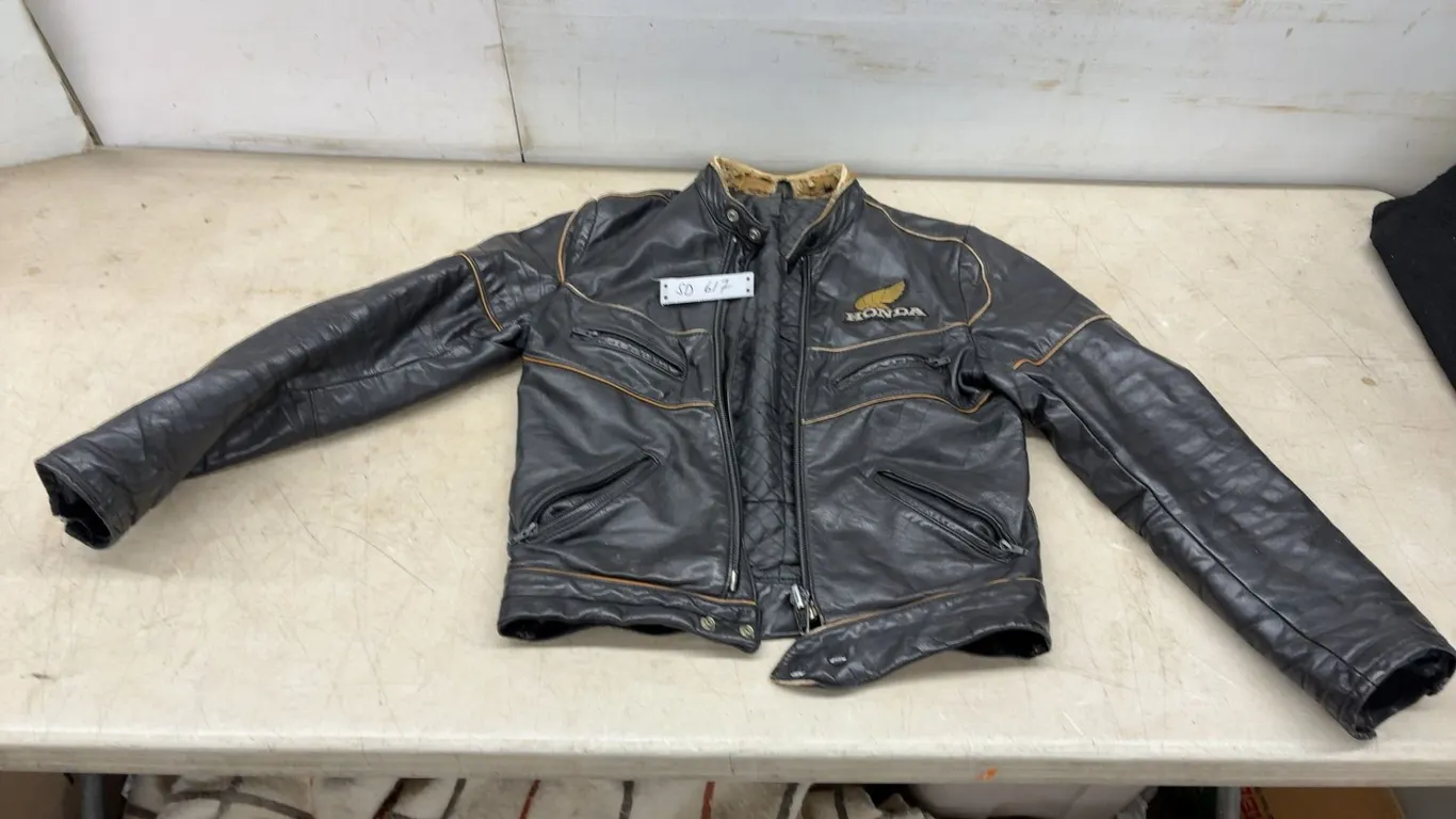 Vintage Honda Hondaline Leather Sports Wear Motorcycle Jacket, Size 38, Made in Canada, (Collar