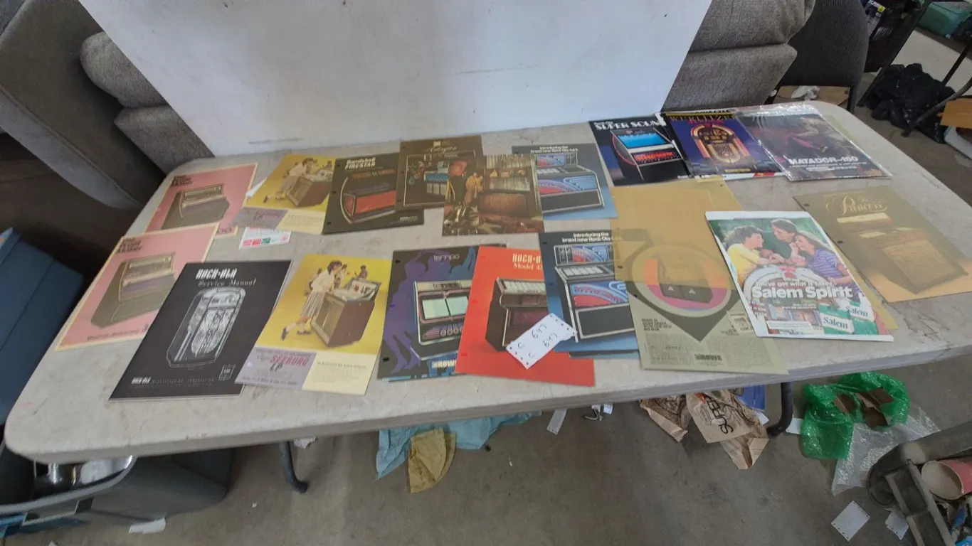 Rock-Ola, Seeburg, Wurlitzer Jukebox Manuals and Brochures, Salem Spirit Ad
