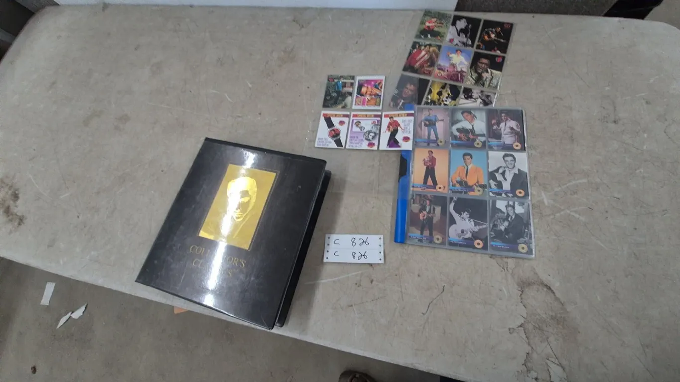 Elvis Presley Collector's Classics Library and Special Edition Binder with Trading Cards and Stamps