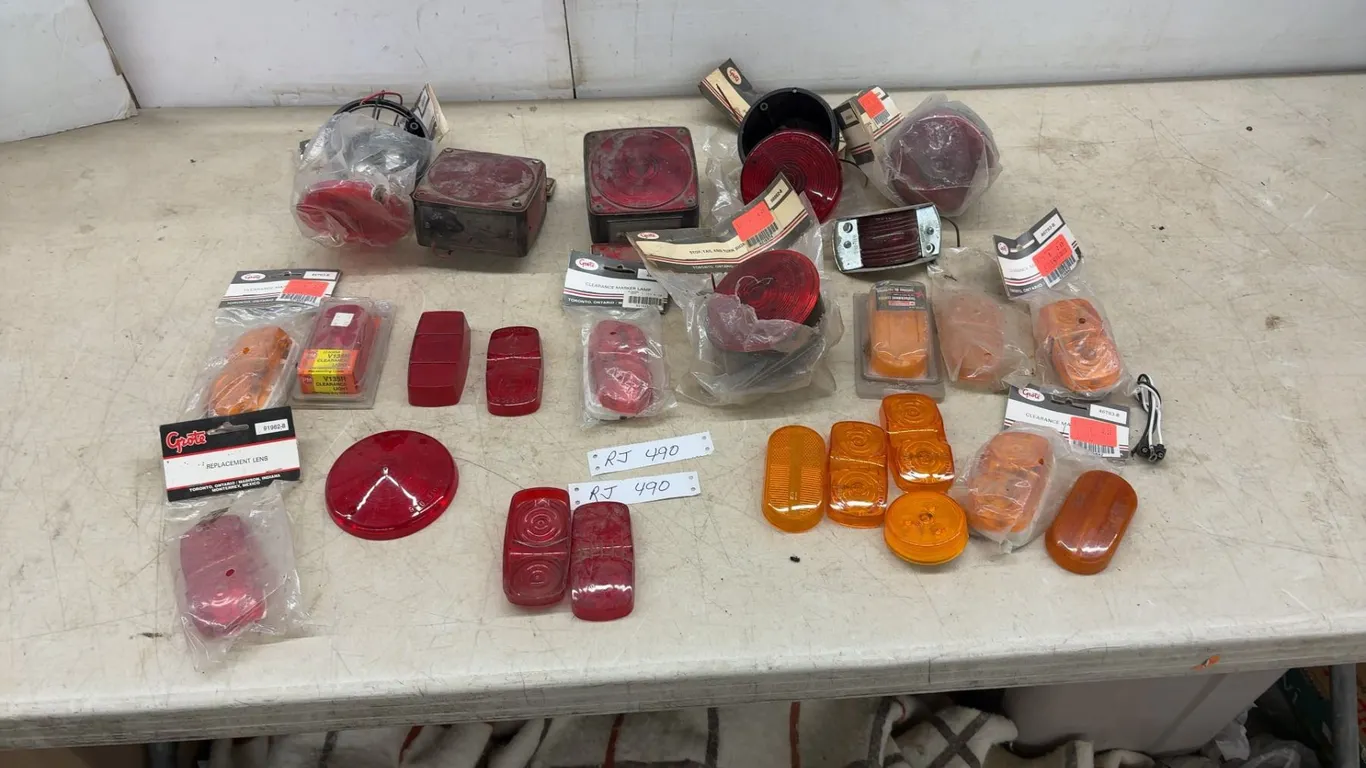 Vehicle Lighting Amber and Red Clearance Marker Lamps, Lenses, Stop/Tail Lamps