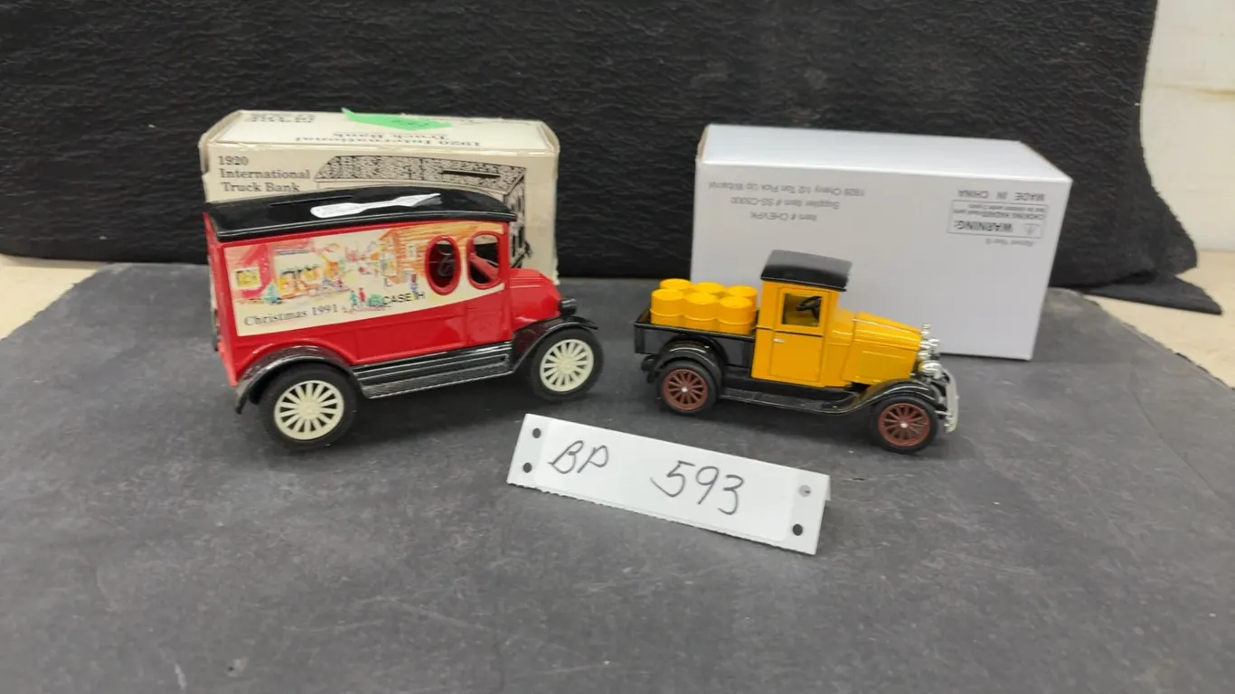 1920 International Truck Bank and 1928 Chevrolet 1/2 Ton Pickup Diecast