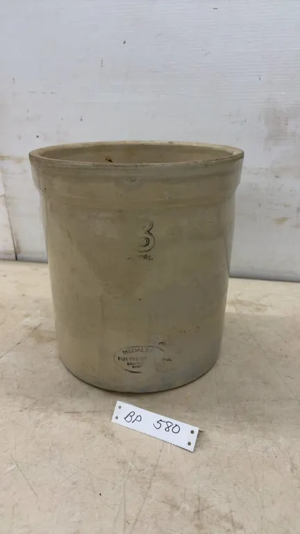 Medalta Potteries 3-Gallon Stoneware Crock, Late 19th to Early 20th Century