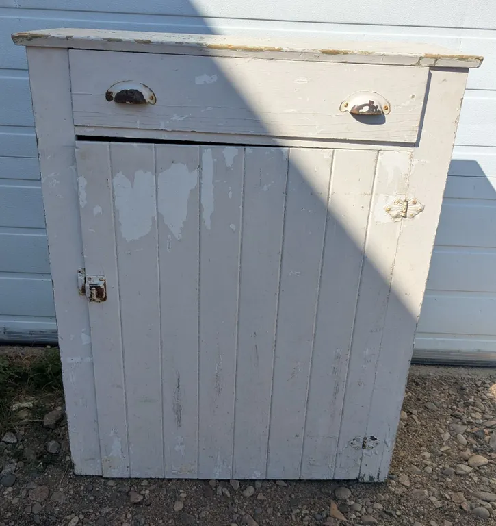 Primitive Painted Pine Cabinet w/ 1 Drawer – 32”x13”x39”