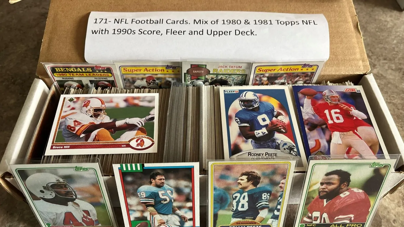 NFL Football Cards. Mix of 1980 & 1981 Topps NFL with 1990s Score, Fleer and Upper Deck.
