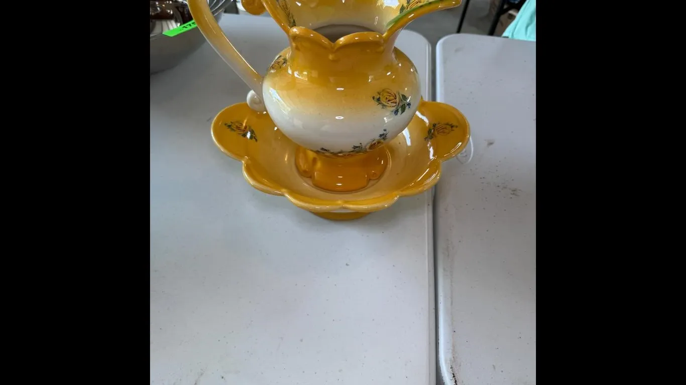 Yellow Pitcher Bowl Set Floral Used $25.00