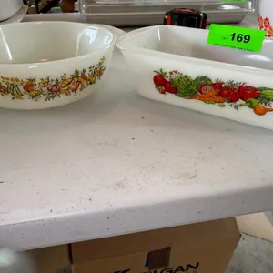 Pyrex Vegetable Pattern Casserole Dish  Loaf Pan