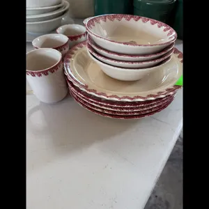 Dinnerware Set CreamRed Floral 15-Piece