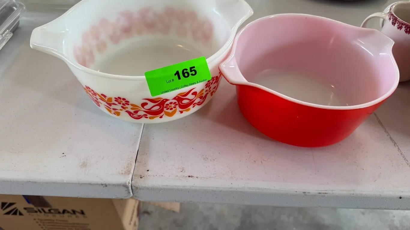 Pyrex Mixing Bowls - RedWhite Floral - 2pc Set