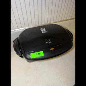 George Foreman Grilling Machine Black