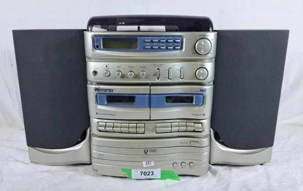 Memorex 3 compact disc changer, two cassette and