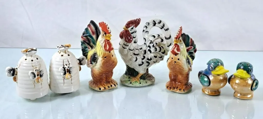 Vintage S&P Shakers - Roosters, Beehives, &