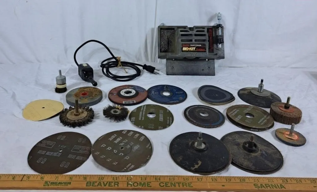Lot of sanding disks different sizes and grits