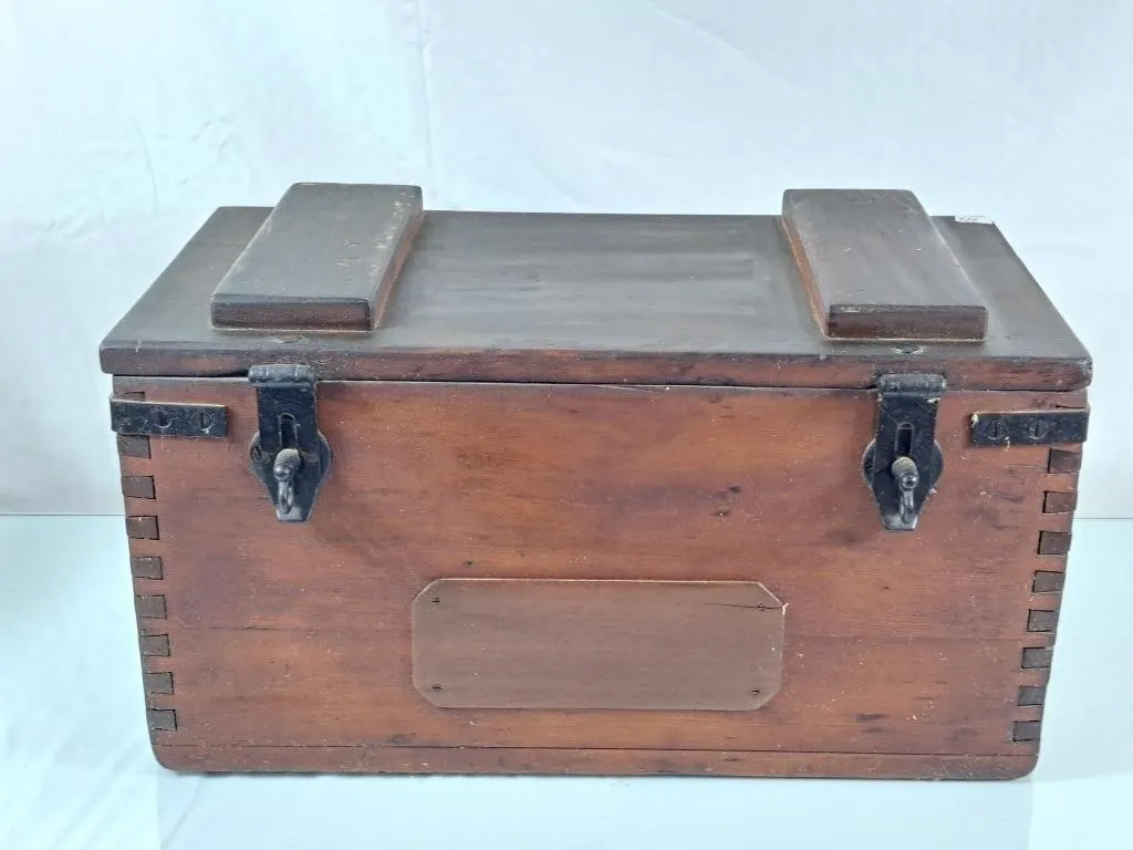 Beautiful Vintage Wood Storage Chest -