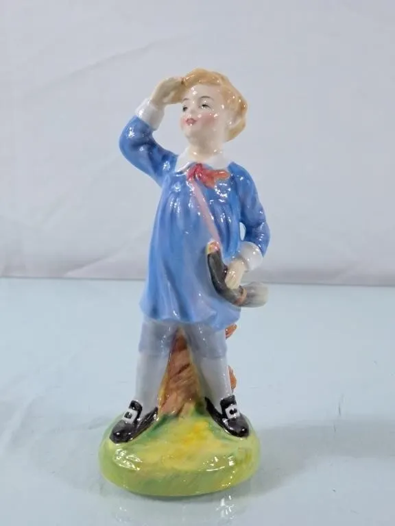 Royal Doulton "Little Boy Blue" H.N. 2062