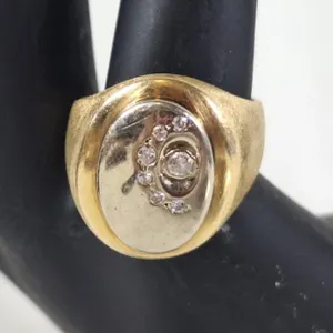 Lovely 14K Two Tone ring with diamonds. Size 9
