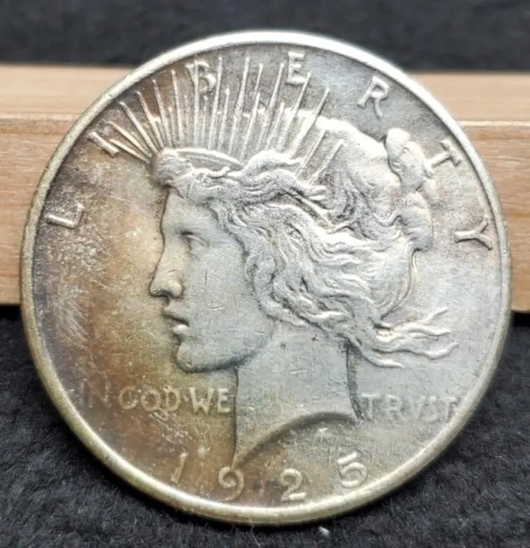 1925 Peace Dollar AU55