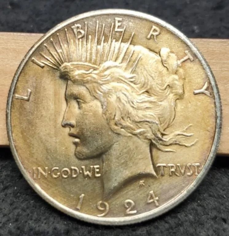 1924 Peace Dollar AU