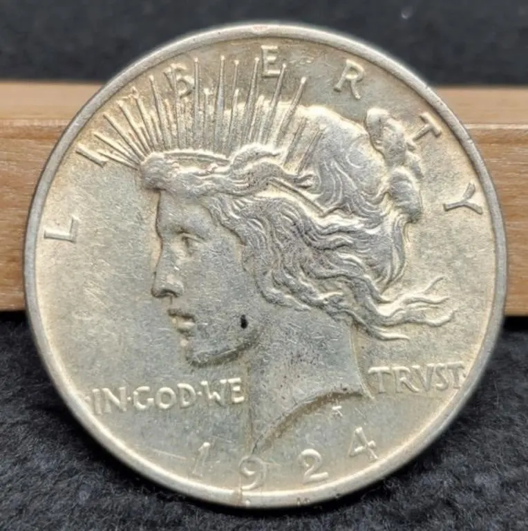 1924 Peace Dollar MS60