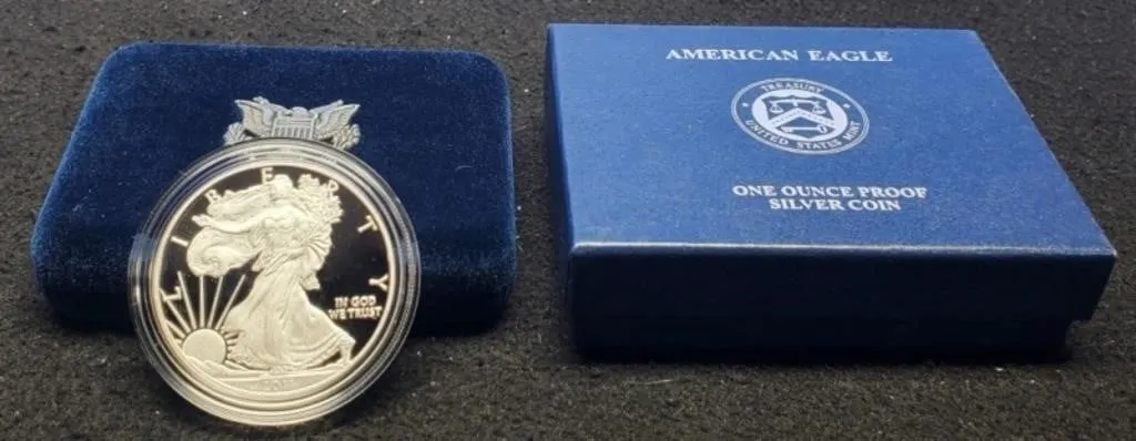 2011-W Proof Silver Eagle w/ Case & COA