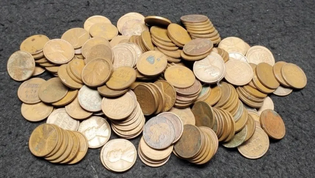 Lot w/ 223 Wheat Cents