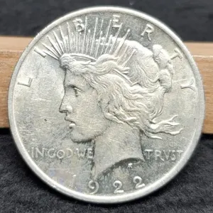 1922 Peace Dollar AU58