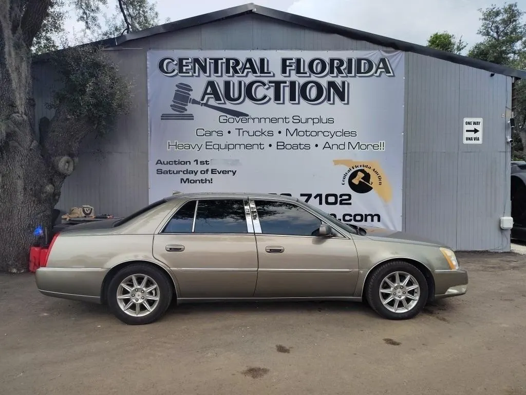 2010 Cadillac DTS Luxury Co
