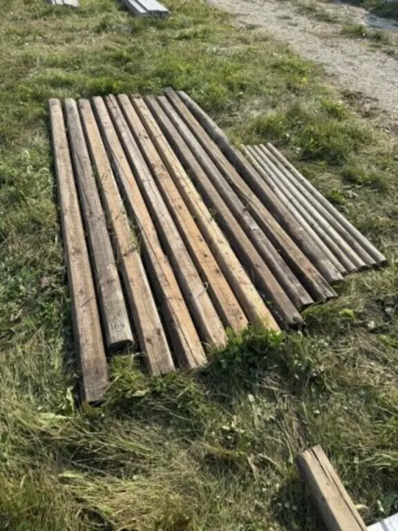 Landscaping Ties(13) and Pickets (5)