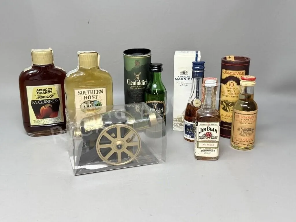 7 sample size bottles of alcohol