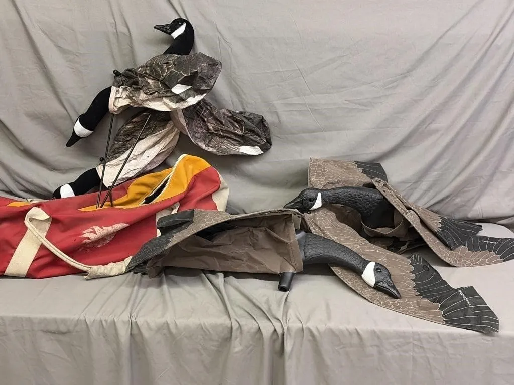 14 Canadian Geese Wind Decoys