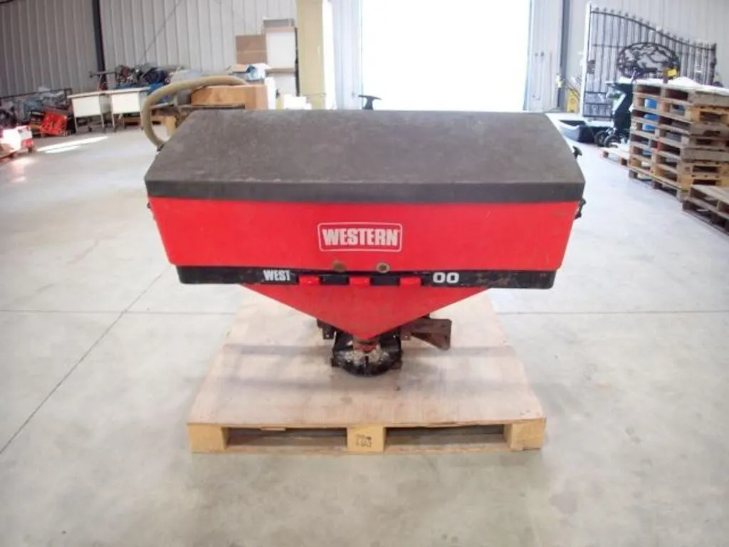 Western 1000 Tailgate Salter/Sander